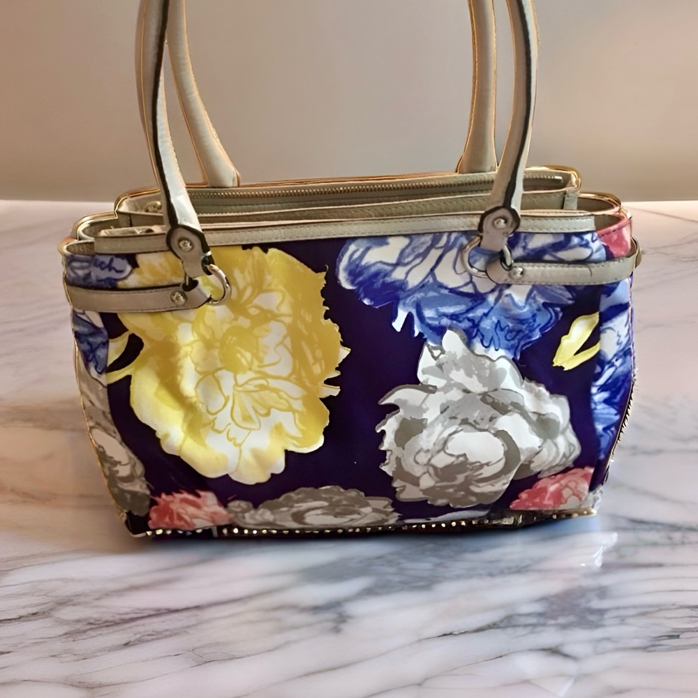COACH Madison Floral Kara Carryall Satchel - Picture 3 of 10